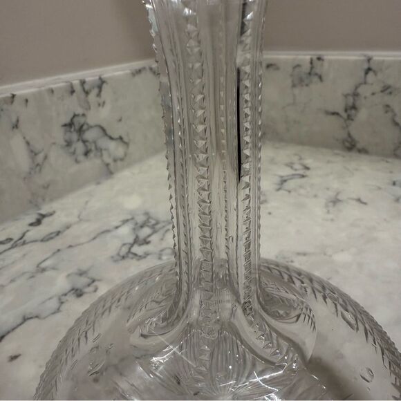 Elegant Clear Glass Vase "baccarat style" - Picture 6 of 11